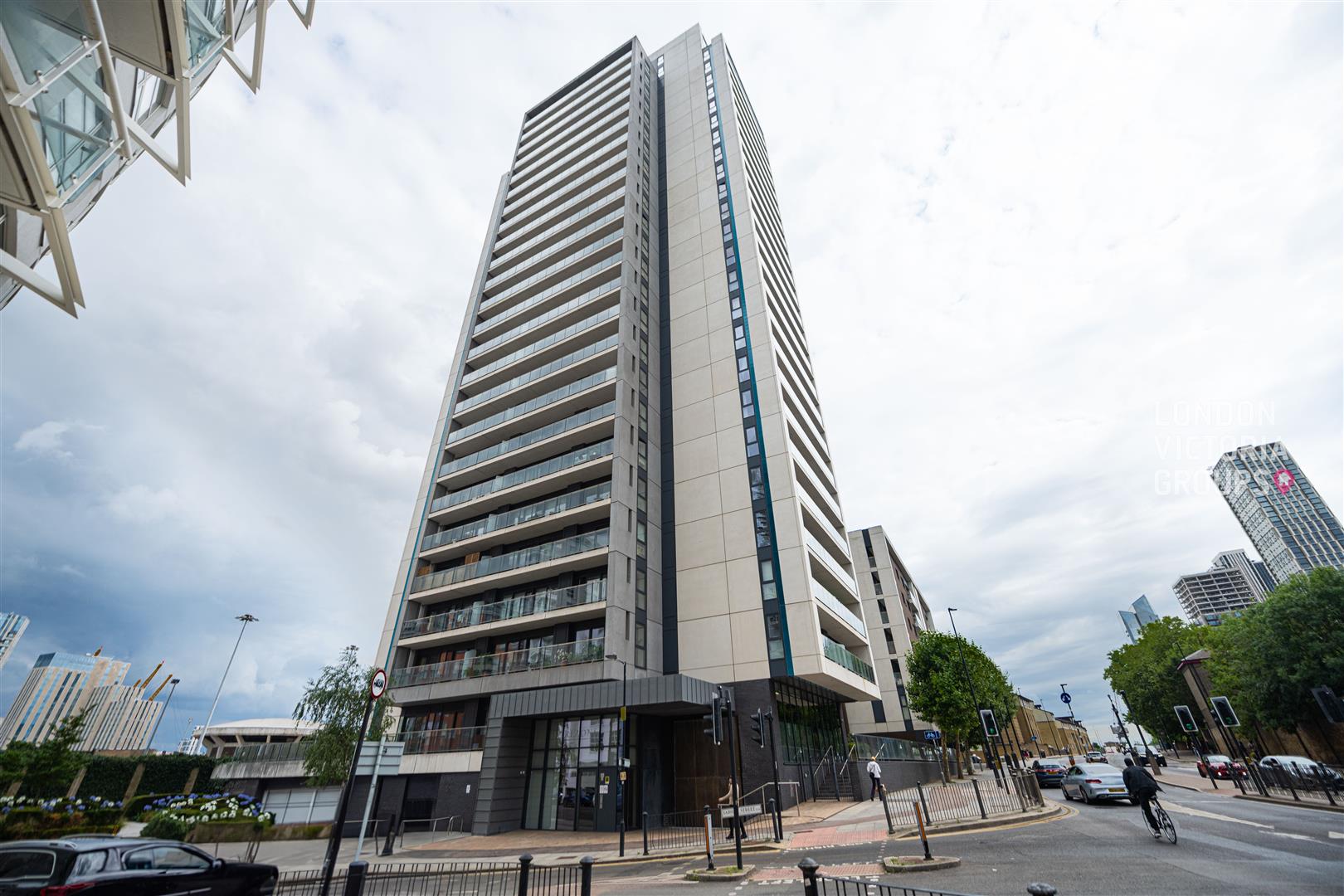 Horizons Tower, 1 Yabsley Street, London